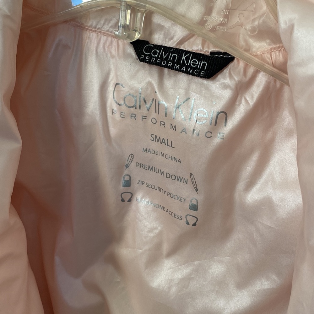 Calvin Klein performance vest - Picture 2 of 6